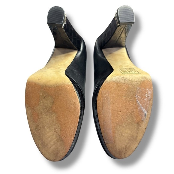 Michael Kors Women’s Black Leather Alligator Heel Platform Heels Size 8M | 3262 - Picture 6 of 9